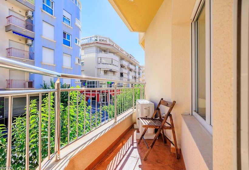 اتاق استاندارد چهار تخته, Madrid