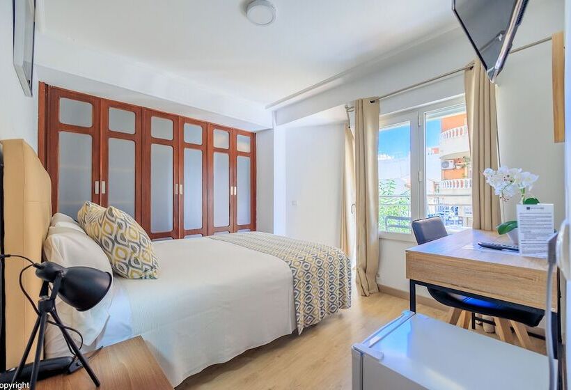 اتاق استاندارد سه نفره, Madrid