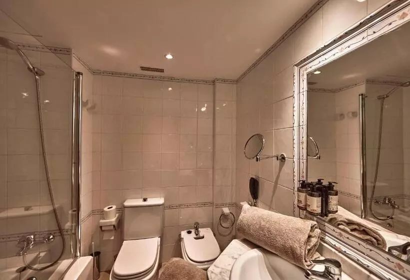 سوئیت جونیور با چشم‌انداز باغ, Maristel Hotel & Spa - Adults Only