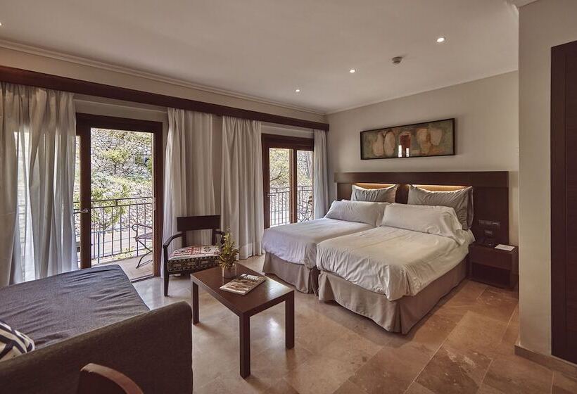 سوئیت جونیور با چشم‌انداز باغ, Maristel Hotel & Spa - Adults Only