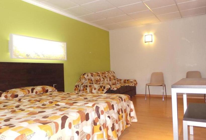 4인용 스탠다드 룸, Sol y Sombra