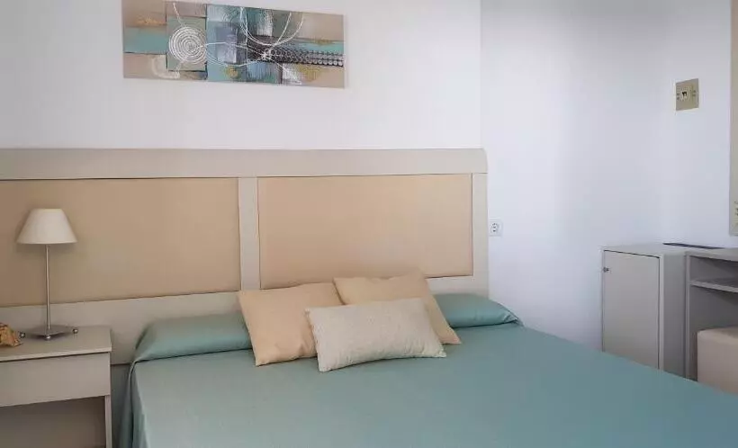 Standard Einzelzimmer mit Balkon, Sur