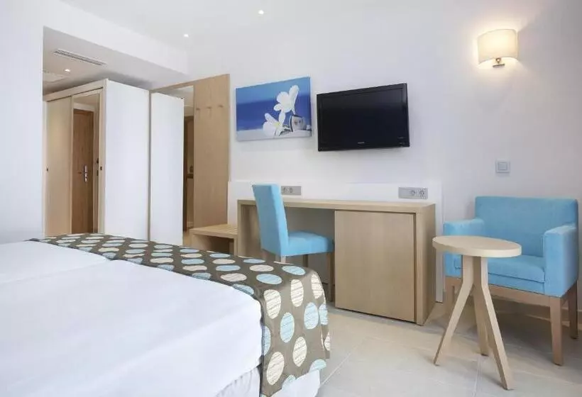 اتاق سوپریور با چشم‌انداز دریا, Universal Hotel Marqués