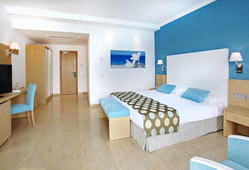 オーシャンビュースーペリアールーム, Universal Hotel Marqués