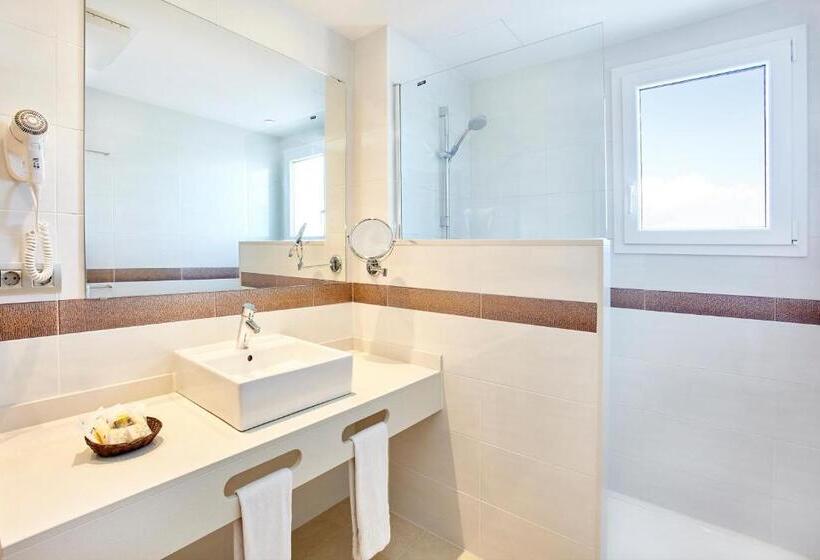 オーシャンビュースイート, Universal Hotel Marqués