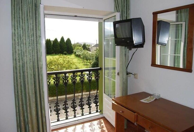 اتاق استاندارد, Luarca Zabala