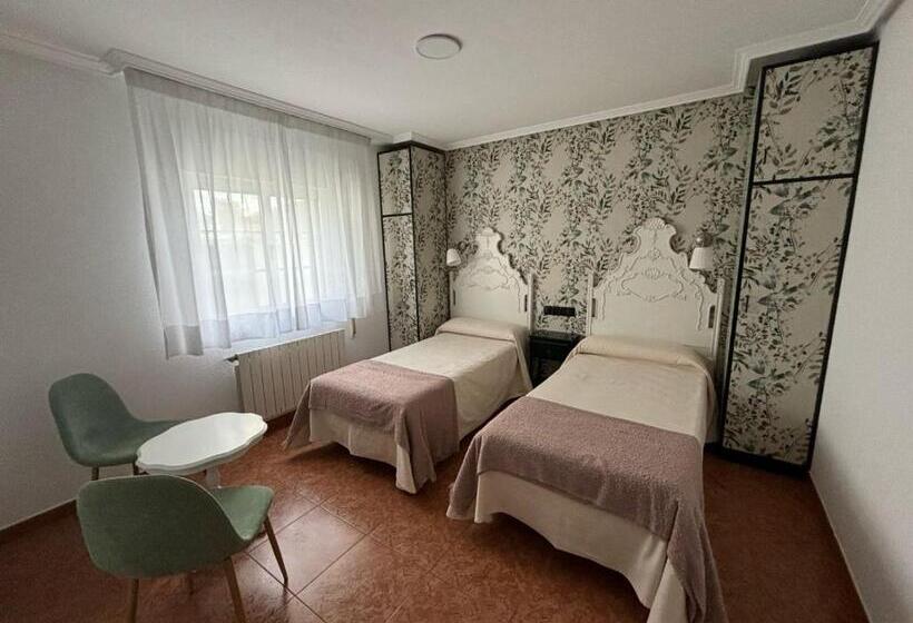 Quarto Estandar, Luarca Zabala