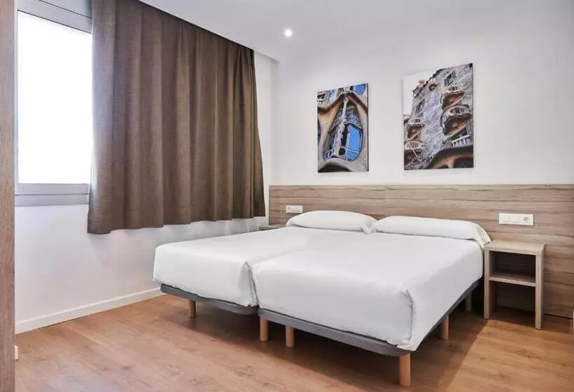 آپارتمان لوکس 1 خوابه, Aparthotel Augusta