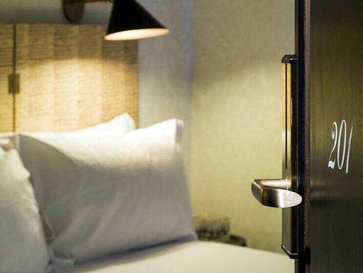 Номер Стандарт, Boutique Hotel H10 Catalunya Plaza