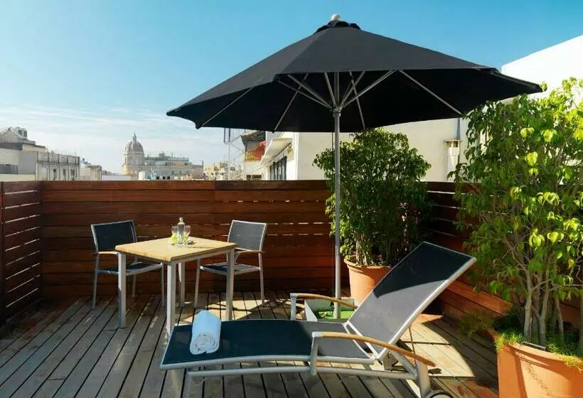 اتاق لوکس با تراس, Boutique Hotel H10 Catalunya Plaza