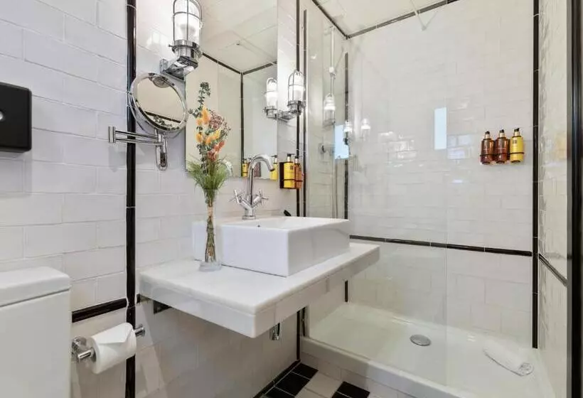 اتاق استاندارد یک نفره, Boutique Hotel H10 Catalunya Plaza