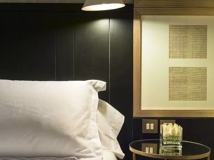 اتاق استاندارد یک نفره, Boutique Hotel H10 Catalunya Plaza