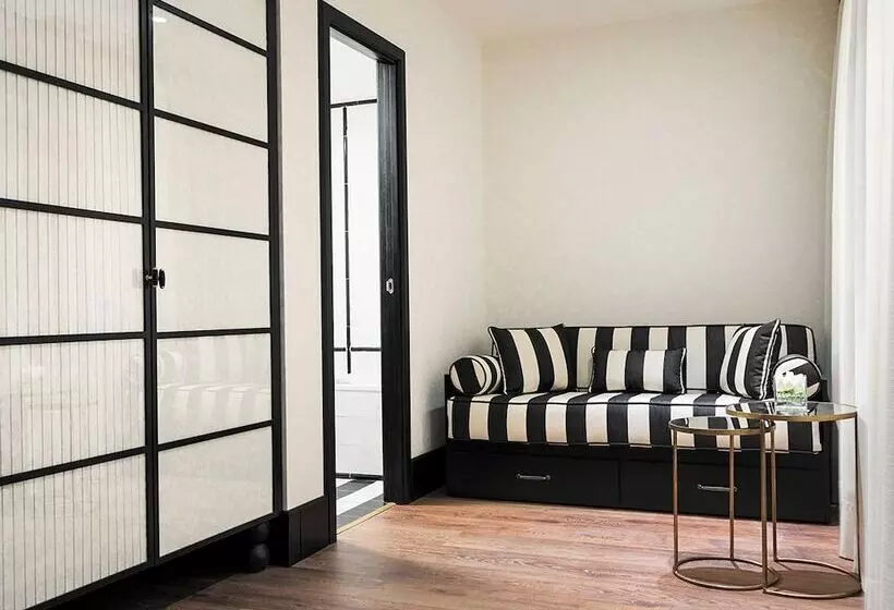 اتاق خانوادگی, Boutique Hotel H10 Catalunya Plaza