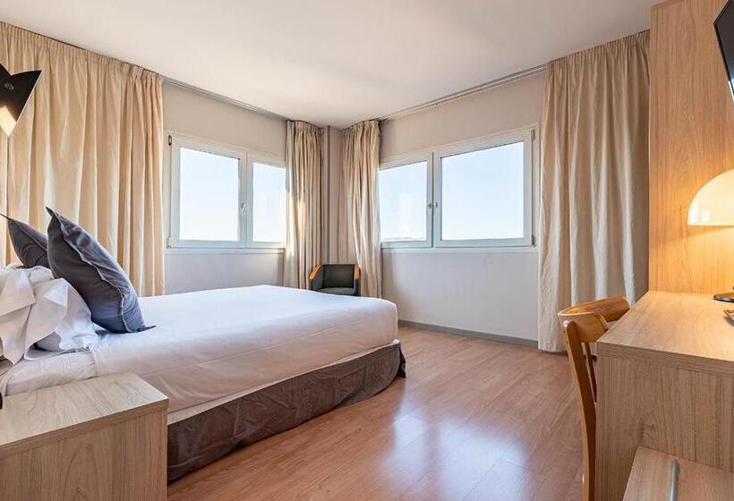 חדר יחיד קלאסי, Air Penedès