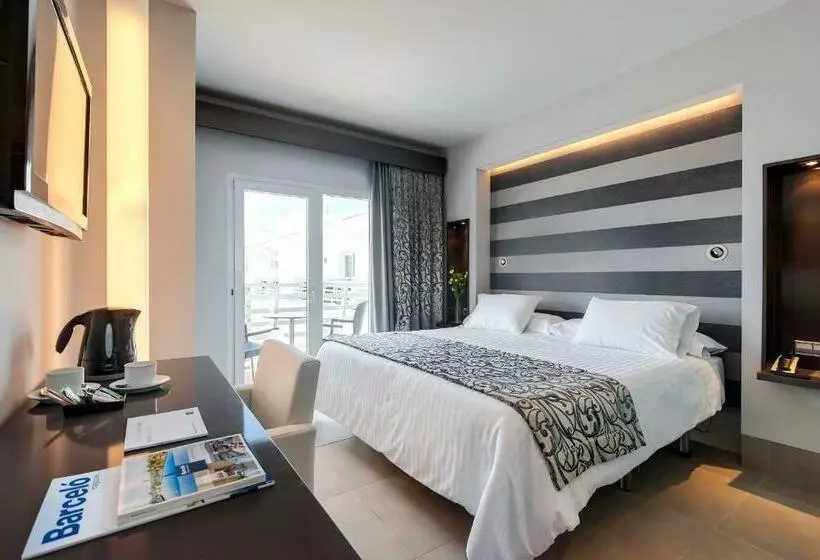 スーペリアールーム, Barceló Hamilton Menorca Adults Only