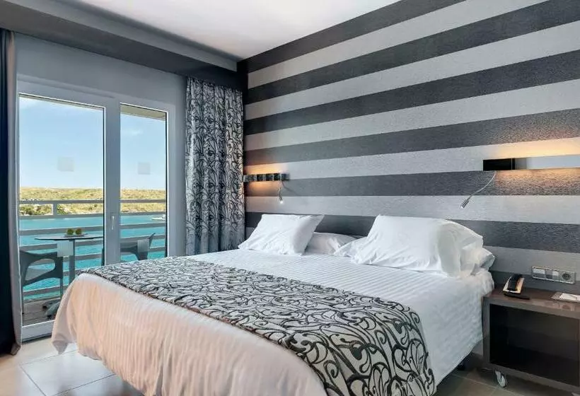 オーシャンビュースーペリアールーム, Barceló Hamilton Menorca Adults Only