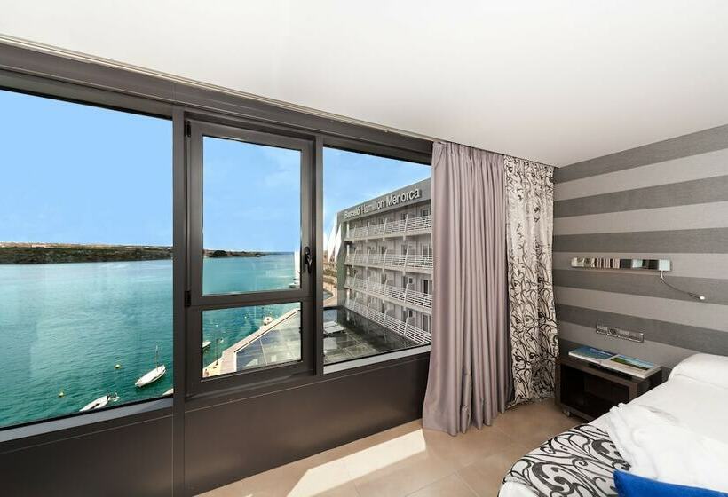 סוויטת ג'וניור נוף לים, Barceló Hamilton Menorca Adults Only