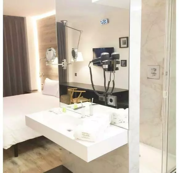 سوییت جونیور, Best Western Plus Hotel Alfa Aeropuerto