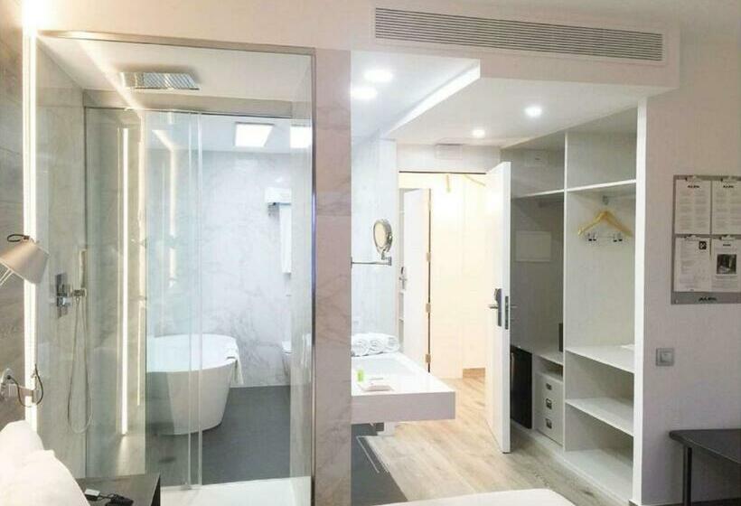 Полулюкс, Best Western Plus Hotel Alfa Aeropuerto