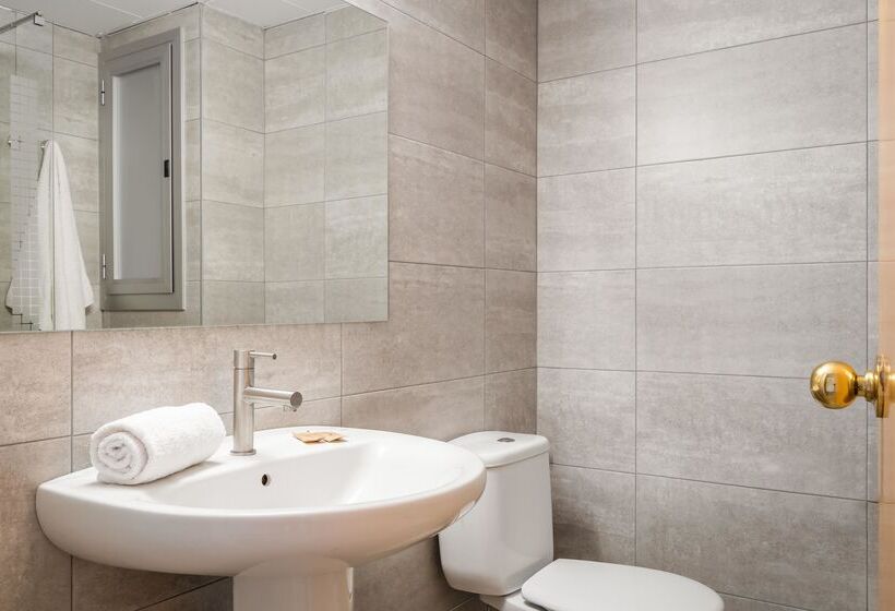 ファミリールーム, ALEGRIA Cartago Nova