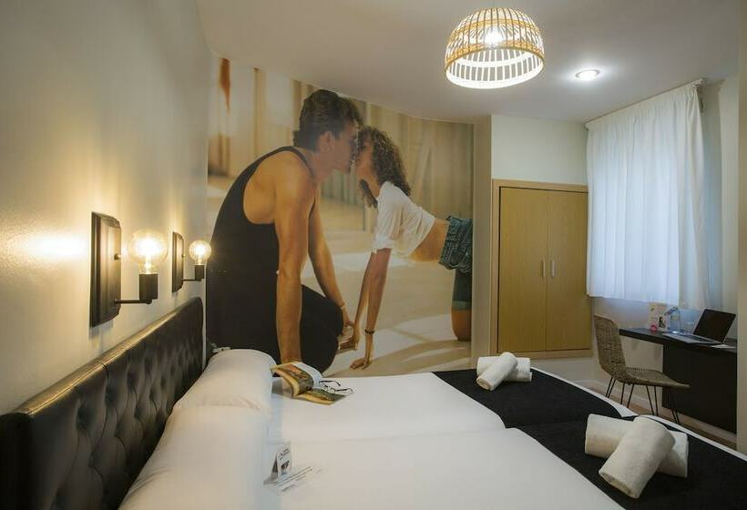 غرفة قياسية, Casual Del Cine Valencia