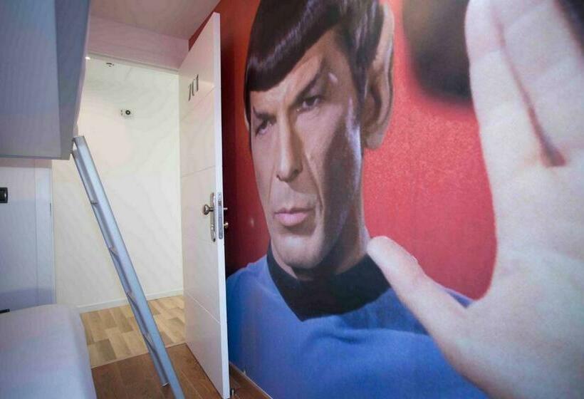 غرفة عائلية, Casual Del Cine Valencia