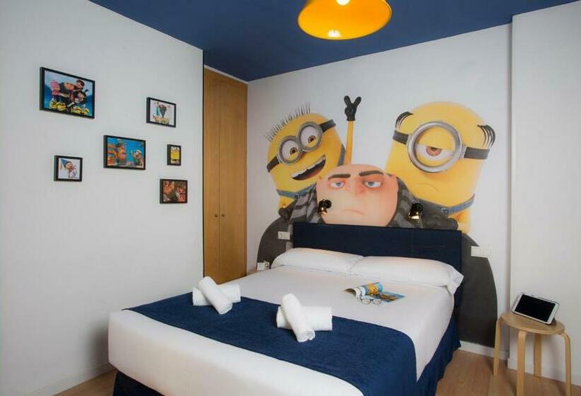 غرفة قياسية ثلاثية, Casual Del Cine Valencia