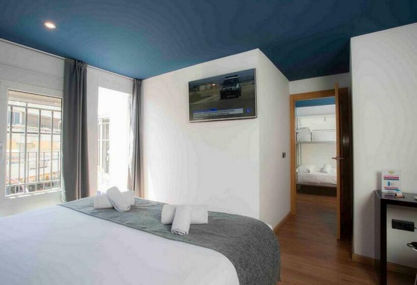 غرفة عائلية, Casual Del Cine Valencia