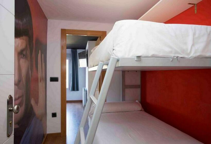 غرفة عائلية, Casual Del Cine Valencia