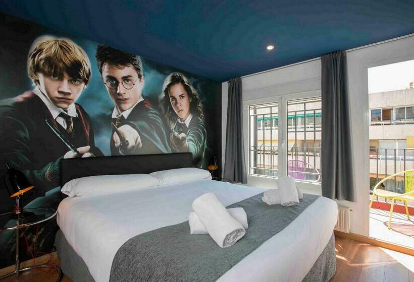 غرفة عائلية, Casual Del Cine Valencia