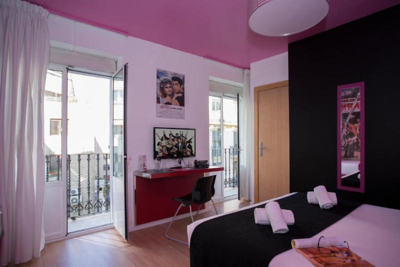 غرفة قياسية ثلاثية, Casual Del Cine Valencia