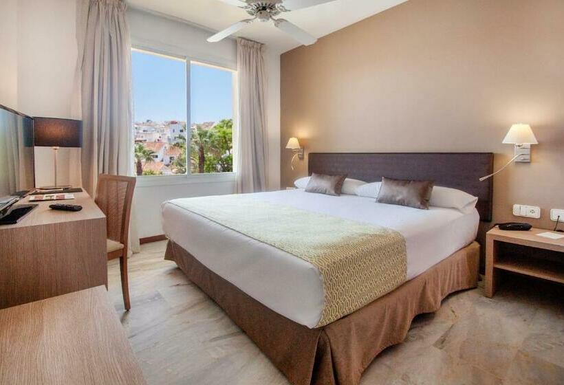 غرفة قياسية, Catalonia Mirador des Port