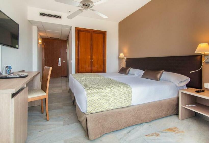 غرفة قياسية, Catalonia Mirador des Port