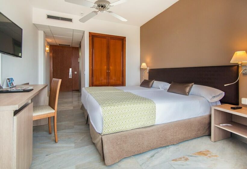 غرفة قياسية, Catalonia Mirador des Port