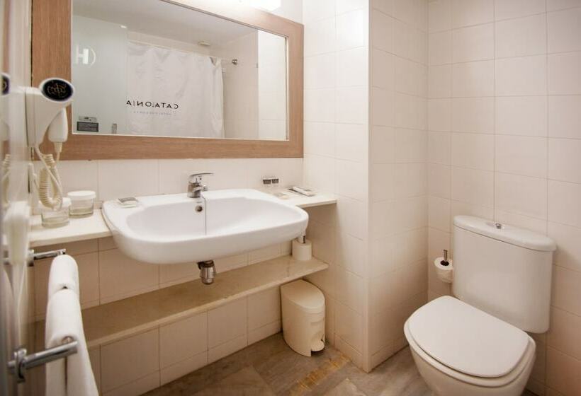 غرفة قياسية, Catalonia Mirador des Port