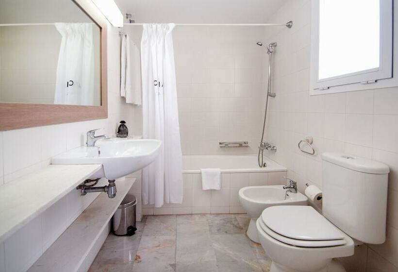 غرفة قياسية, Catalonia Mirador des Port