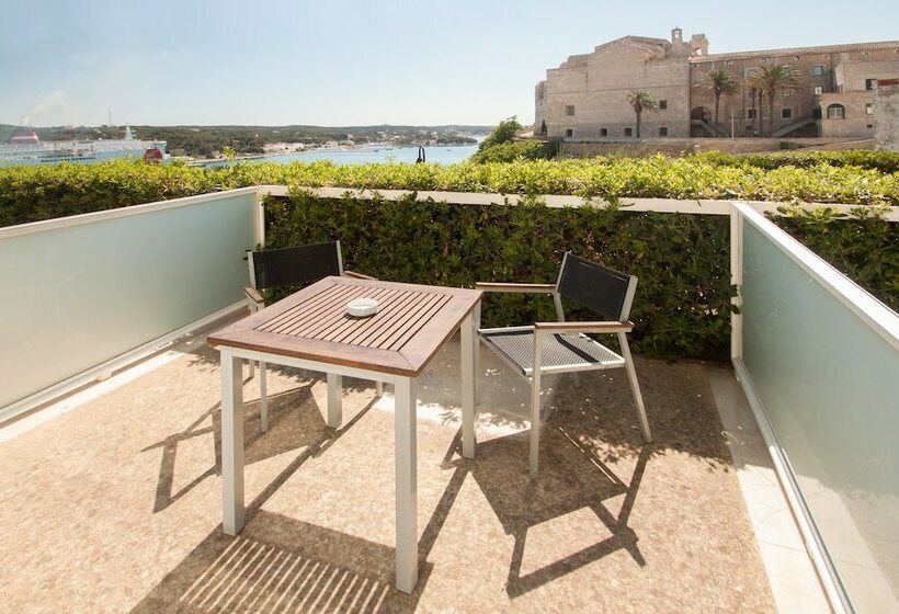 غرفة قياسية, Catalonia Mirador des Port