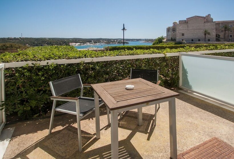 غرفة قياسية, Catalonia Mirador des Port