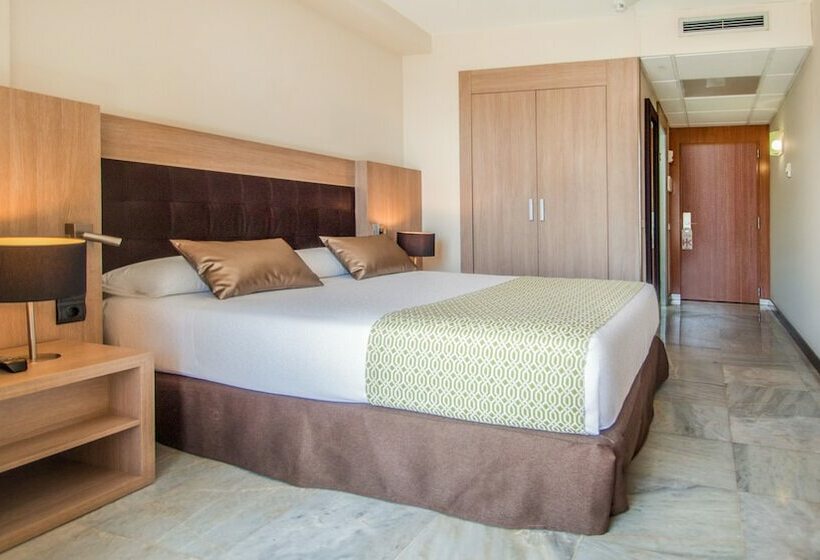 غرفة قياسية, Catalonia Mirador des Port