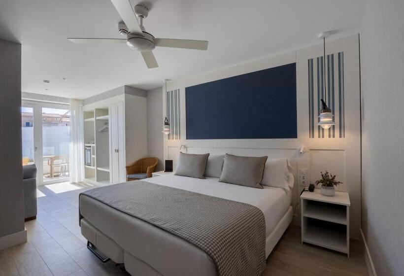 غرفة بريميوم ثلاثية, Catalonia Mirador des Port