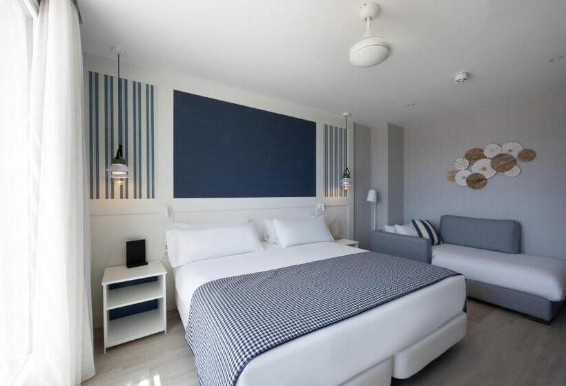 غرفة سوبيريور ثلاثية مطلة علي الحديقة, Catalonia Mirador des Port