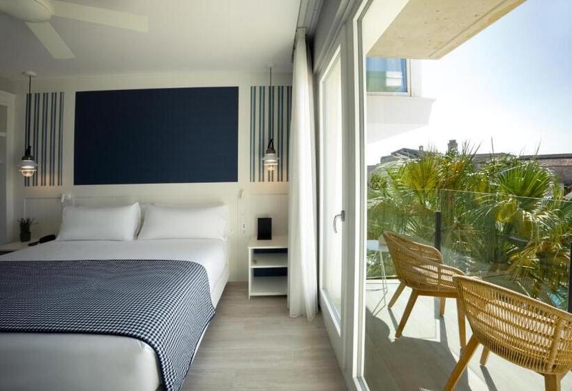 جناح مطلّ علي الحديقة, Catalonia Mirador des Port