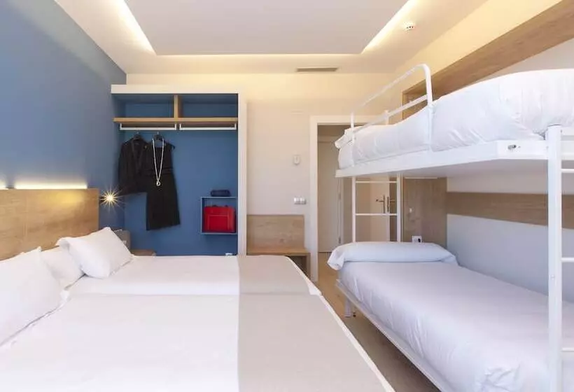 اتاق استاندارد چهار تخته, Spirit Hotel Ciudad de Burgos