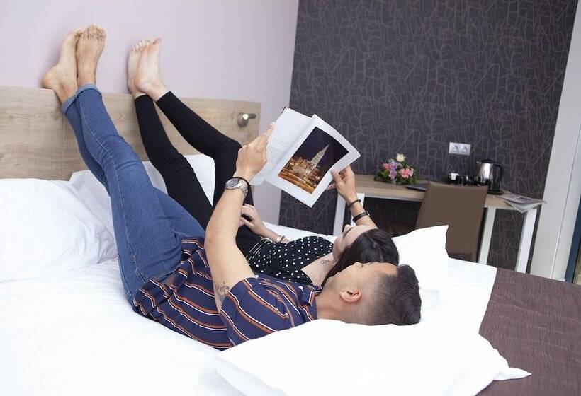 اتاق لوکس, Ciudad De Burgos