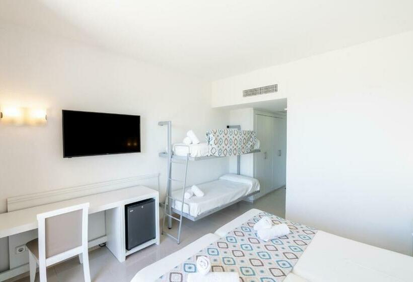 Семейный Номер Вид на Море, Club Hotel Aguamarina