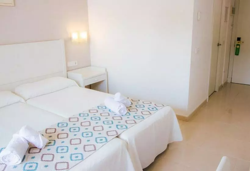 プールビュースタンダードルーム, Club Hotel Aguamarina