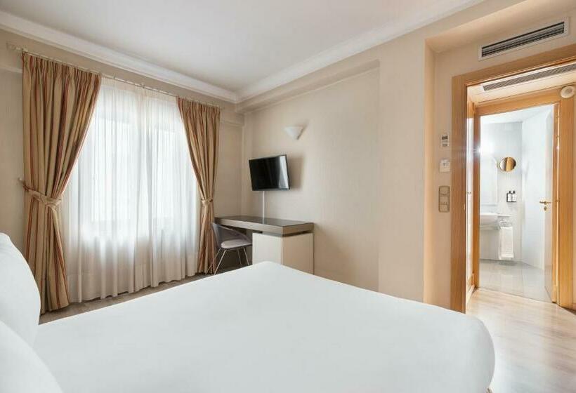 اتاق استاندارد یک نفره, Crisol Almirante Bonifaz