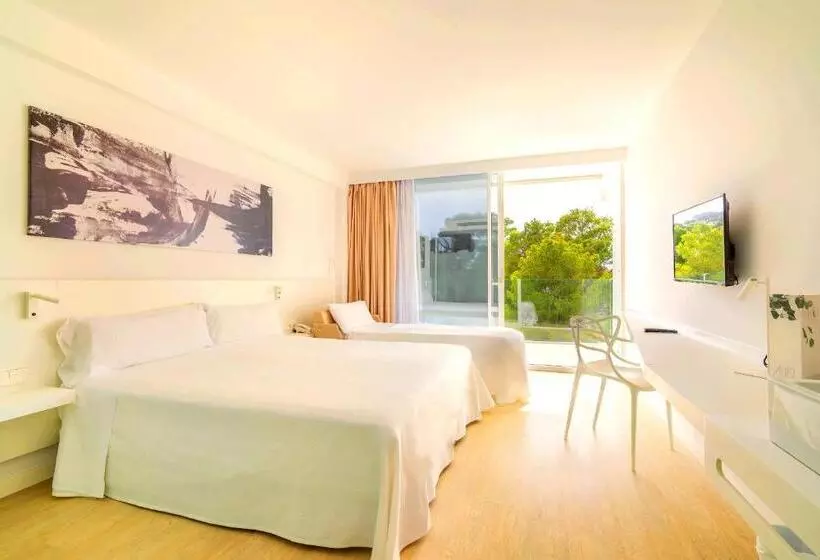 Deluxe Room Garden View