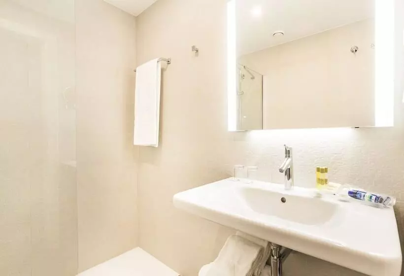 اتاق استاندارد یک نفره, Eurostars Marivent