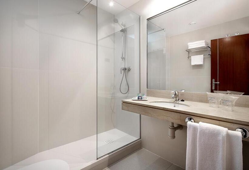 اتاق استاندارد یک نفره, Hcc Taber